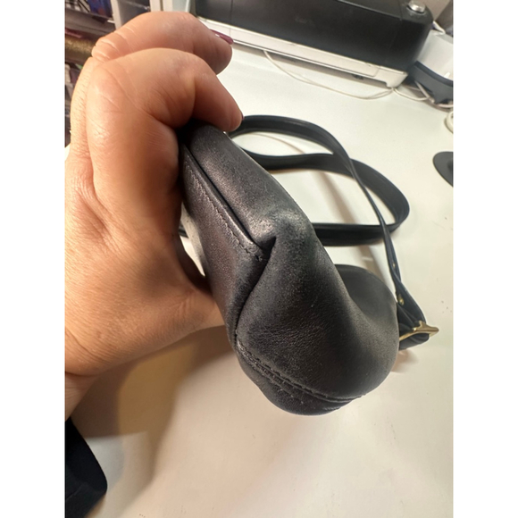 Women's Coach Black Leather Shoulder Bag One Size - Picture 6 of 10